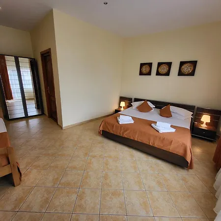 Casa Esy 3*