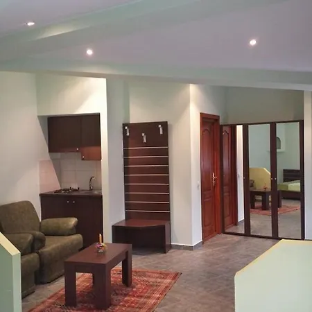 Guest house Casa Esy 3*