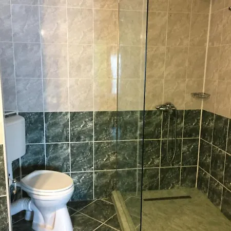 Guest house Casa Esy 3*